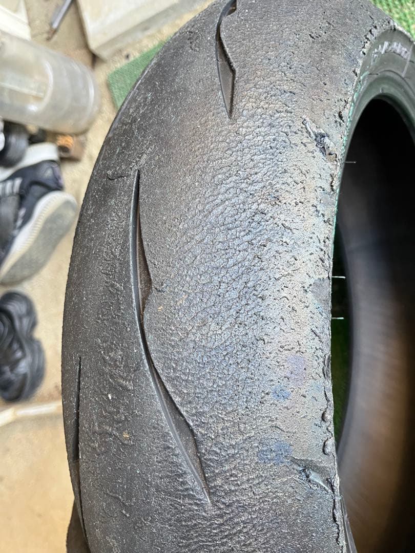 お*ー様 BATTLAX RACING R11 中古前後セット