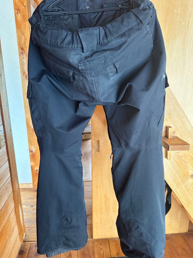 686 スノーボードパンツ 黒