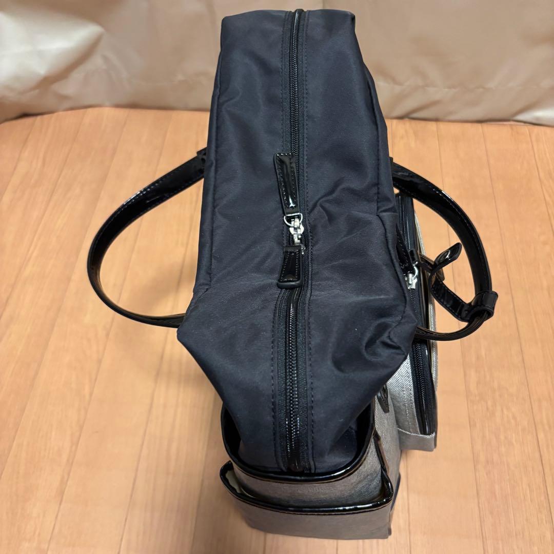 【極美品】SWANY キャリーバッグ モノグラムライン エナメル 4輪キャスター