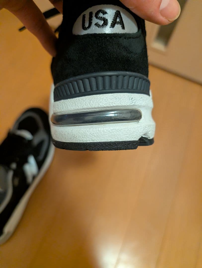 リョウ様New Balance 990 v2 　ブラック/ スニーカー
