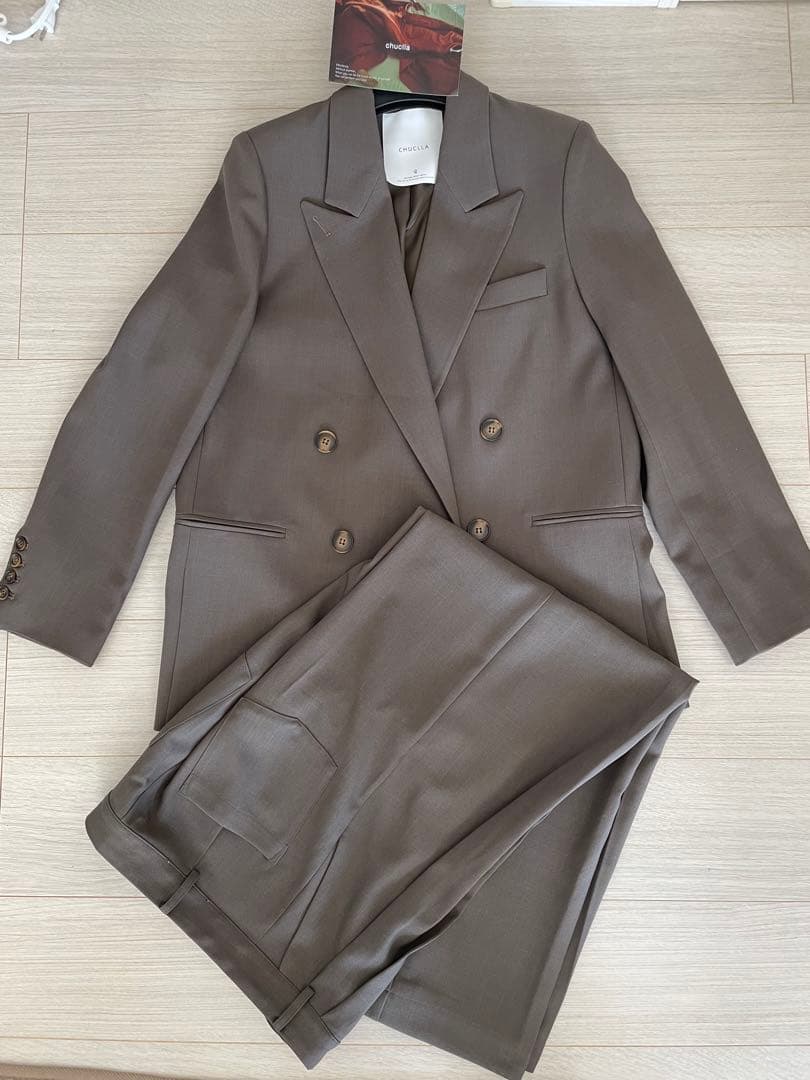お得⭐︎[極美品‼︎] chuclla セットアップ スーツ 2点　　　ブラウン L