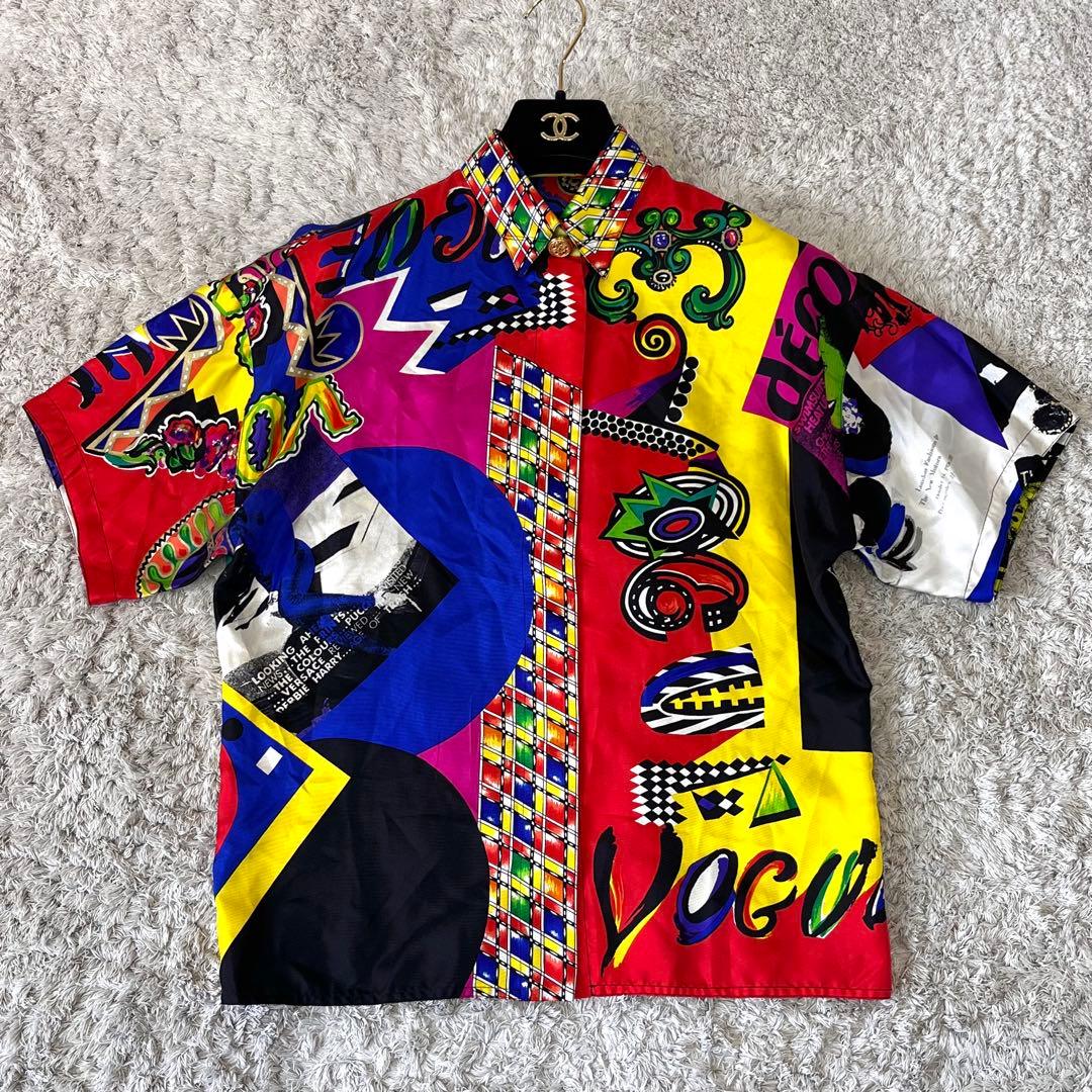 希少【イタリア製】ヴェルサーチ シルク100 VOGUE 総柄 金ボタン シャツ