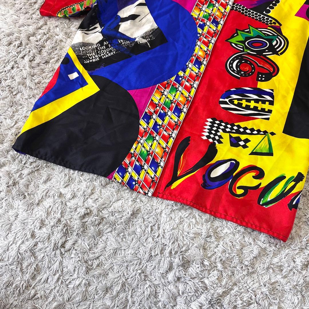 希少【イタリア製】ヴェルサーチ シルク100 VOGUE 総柄 金ボタン シャツ