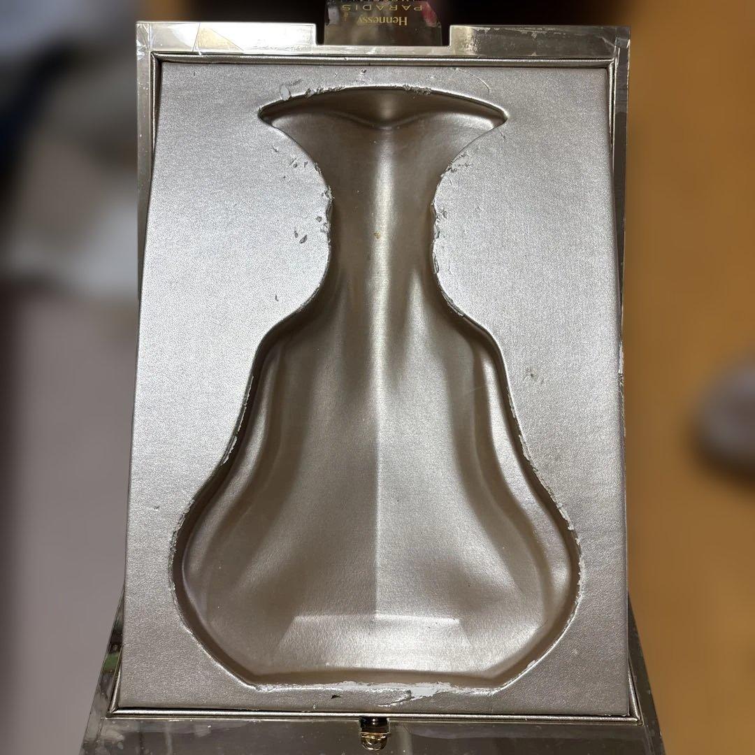 ヘネシー パラディ アンペリアル 700ml 空瓶、箱付き