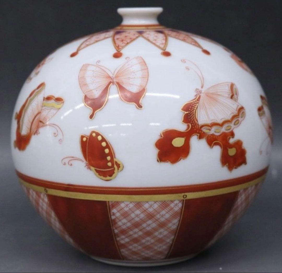 赤絵細描　小紋群蝶図　米久和彦