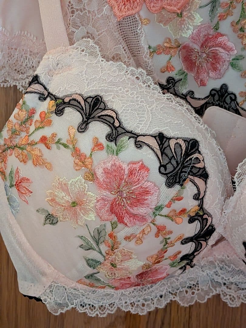 ぴーちゃん様Salute フロントエックスブラ E75、ボーイレングスタイプL。