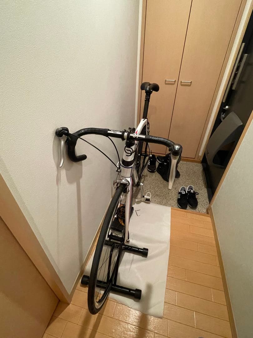 フルカーボン　ロードバイク　新品パーツ多数　エアロ