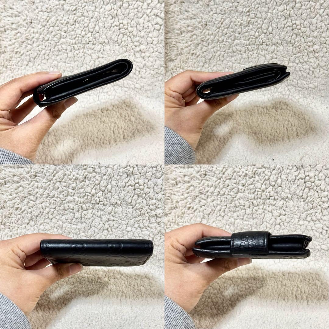 GUCCI グッチ　二つ折り財布　GGマークエンボス