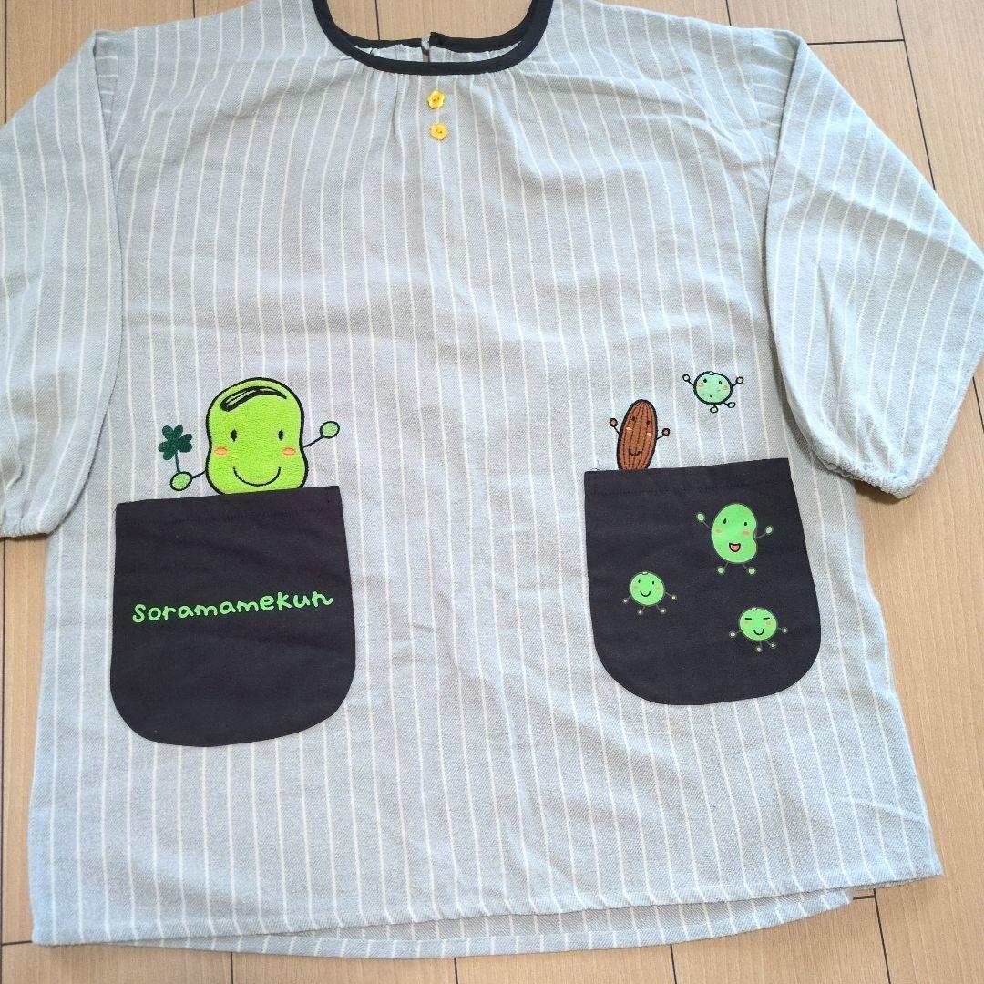 保育エプロン　ドーナツ柄エプロン チョコレートドーナツ刺繍付き