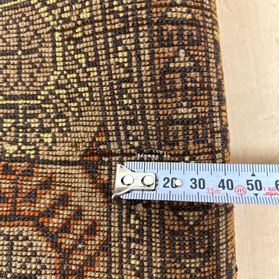 ペルシャ絨毯　トルクメン産　ヴィンテージラグ　トライバルラグ　190x114㎝