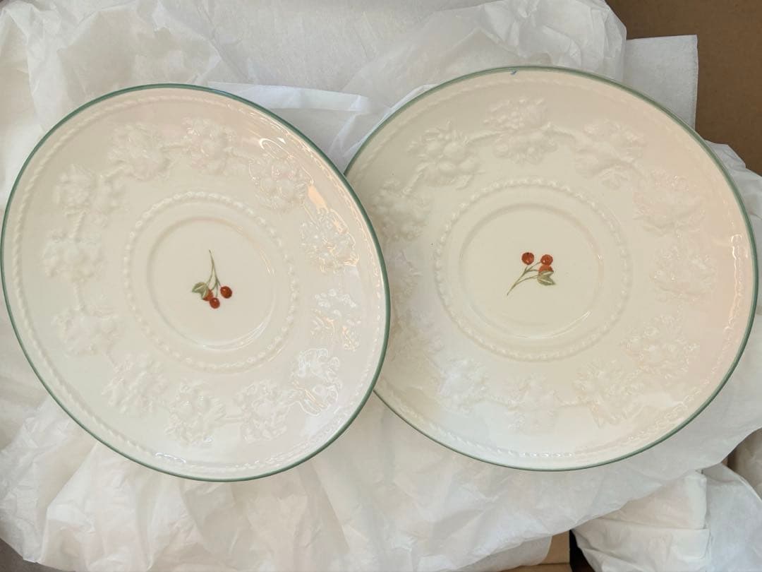 【新品未使用】 フェスティビティラズベリー ディナープレート