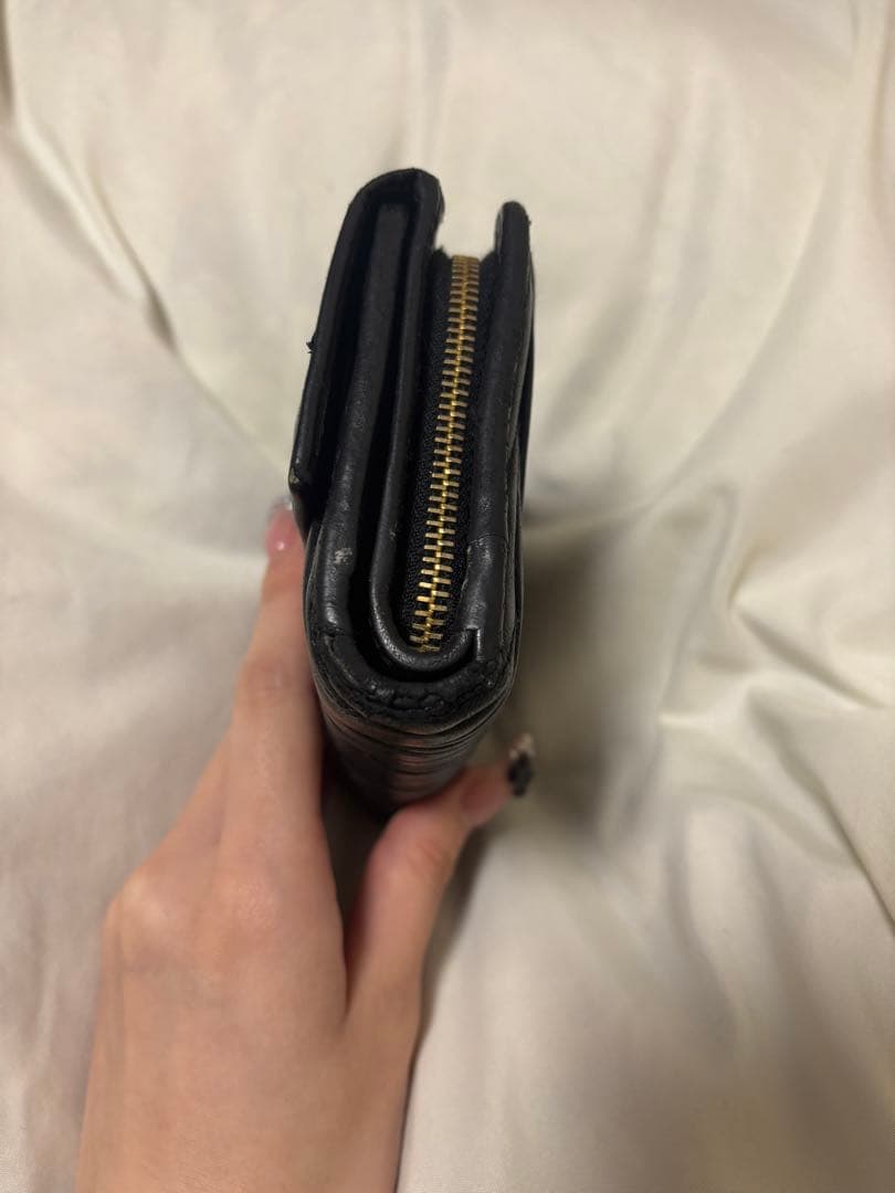 MIU MIU ブラックレザー 三つ折り財布