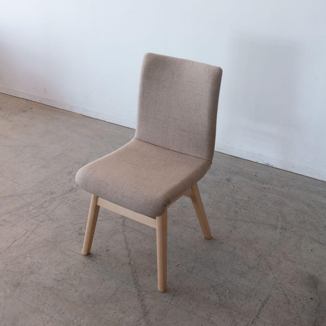 ベージュファブリックダイニングチェア