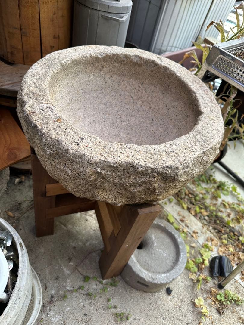 餅つき石臼　台付　奈良大阪手渡しのみ2025-3