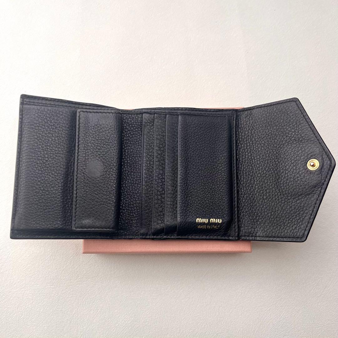 miu miu ミュウミュウ ロゴ ブラック レザー 二つ折り財布　0127-②