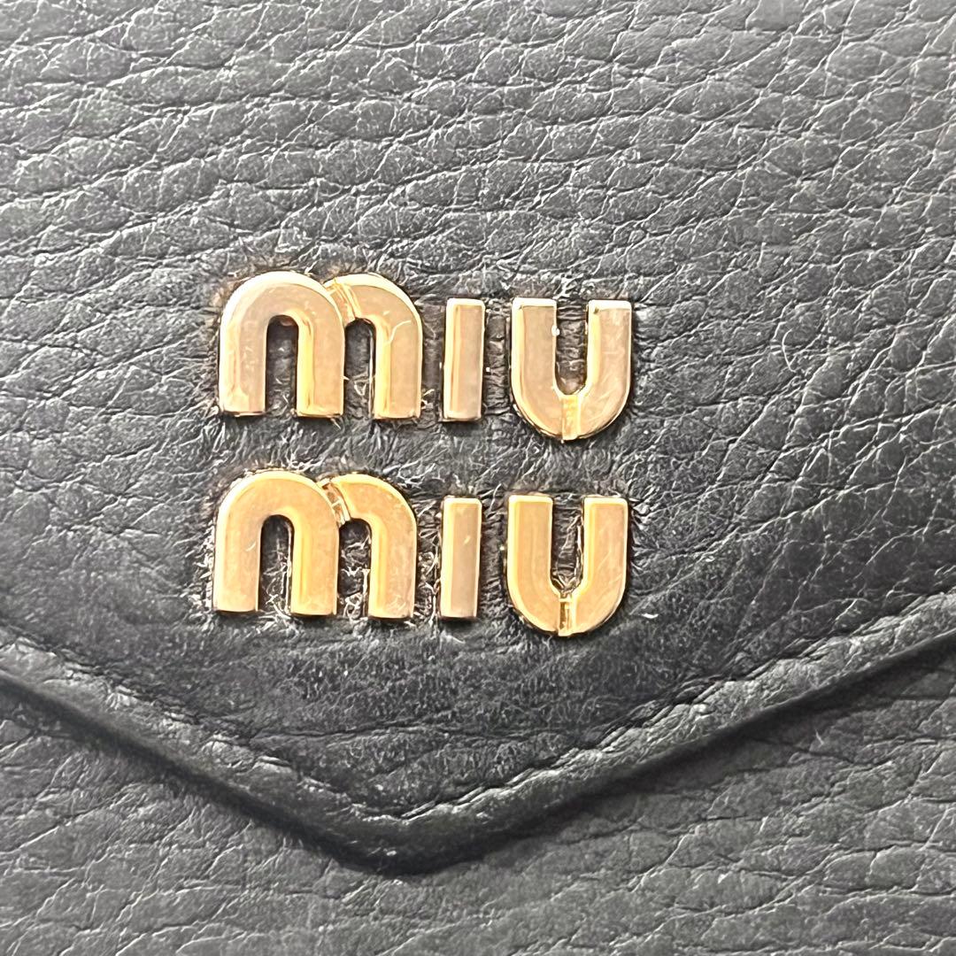 miu miu ミュウミュウ ロゴ ブラック レザー 二つ折り財布　0127-②