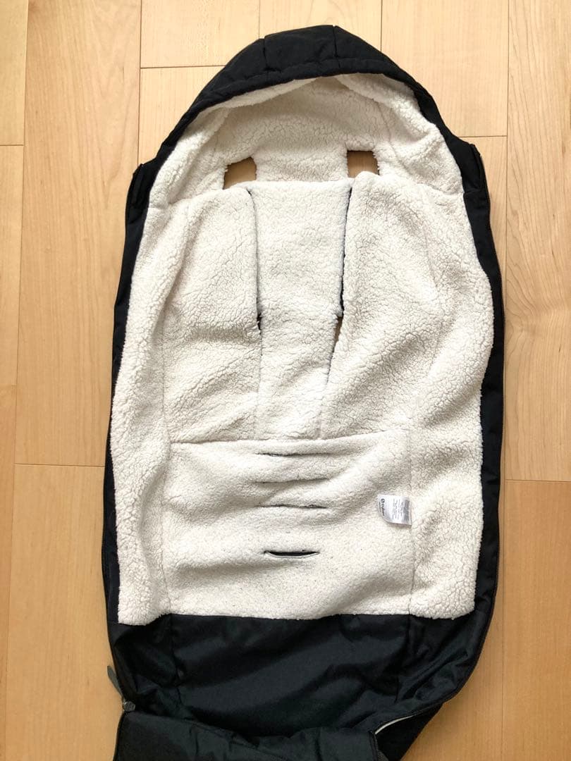 【ともさん】Cybex プラチナムフットマフ ブラック