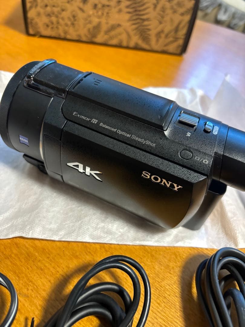 SONY FDR-AX60 4K ビデオカメラ 本体　ソニー