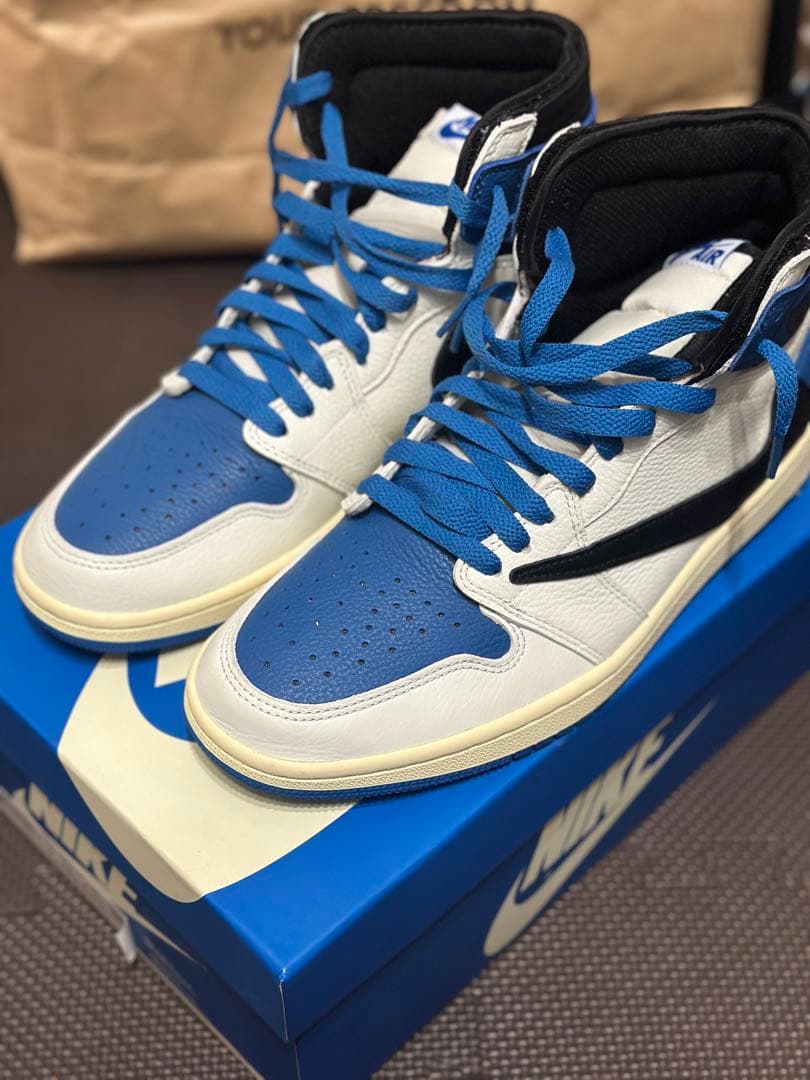 トラヴィス×フラグメント×AJ1 High