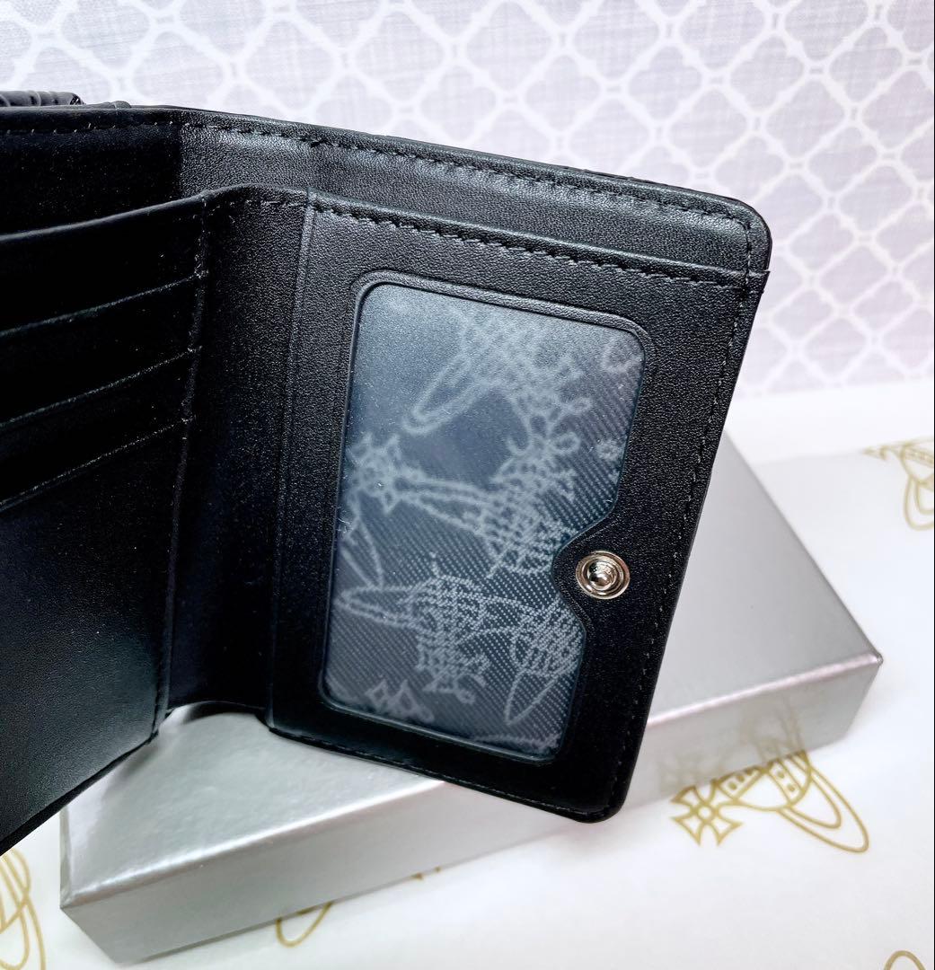 【内側に素敵な柄♡新作】Vivienne Westwood 折財布 黒 エナメル