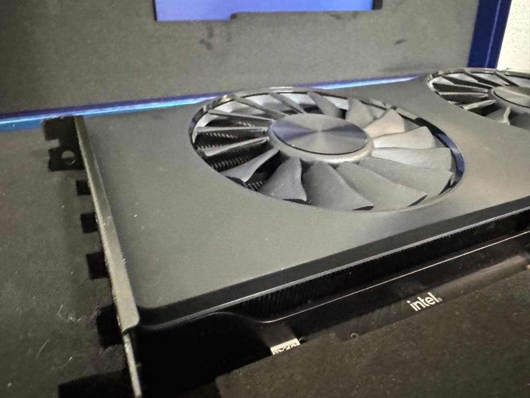 グラフィックボード・グラボ・ビデオカード Intel ARC A770 Limited Edition 16GB