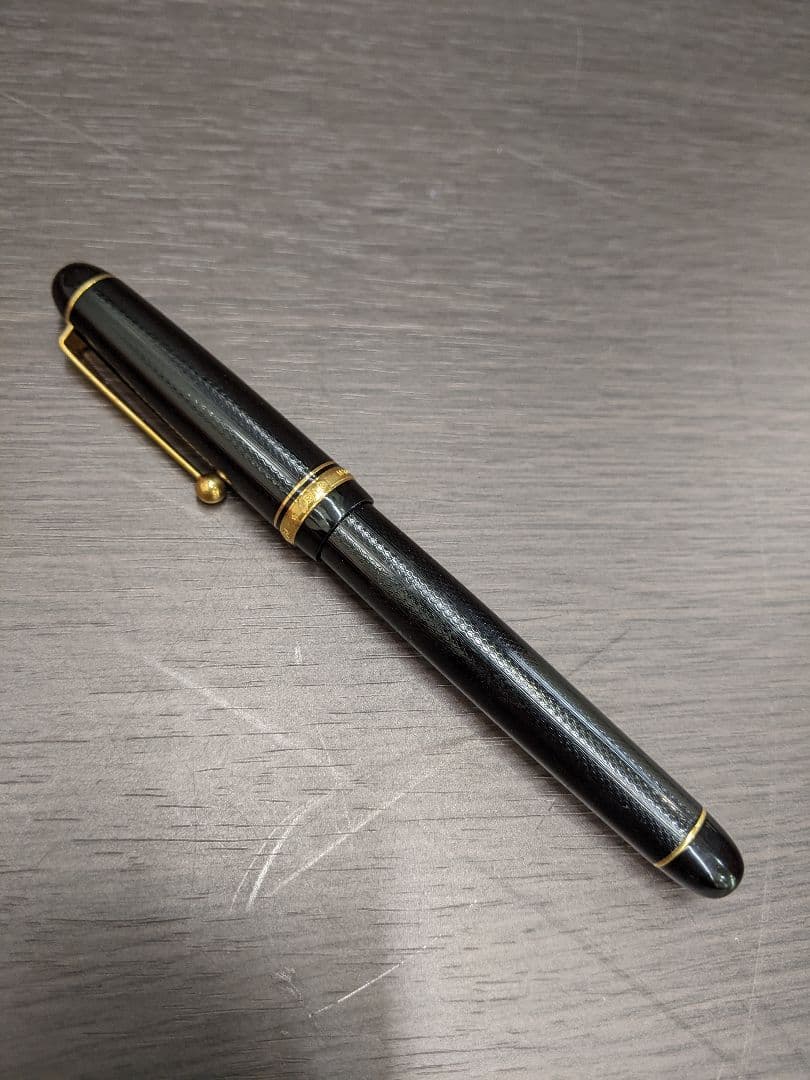 PILOT パイロット 万年筆 黒 ペン先　金 14ｋ