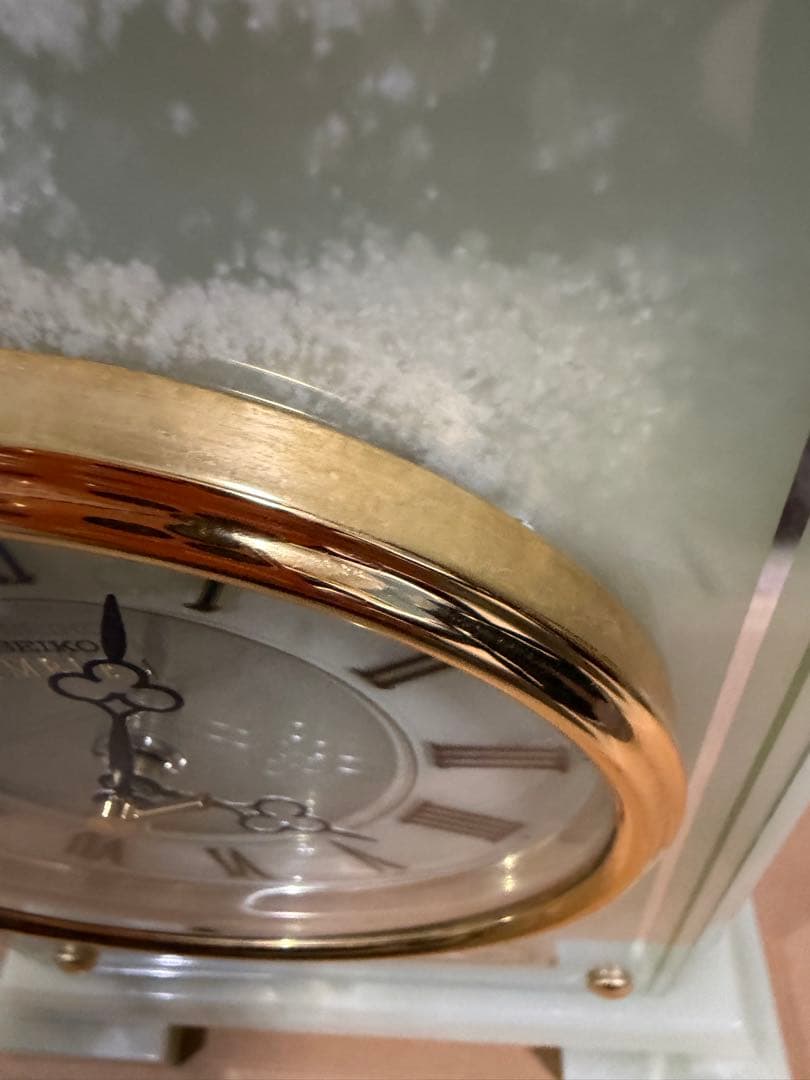 SEIKO セイコー 電波時計 EMBLEM HW496M