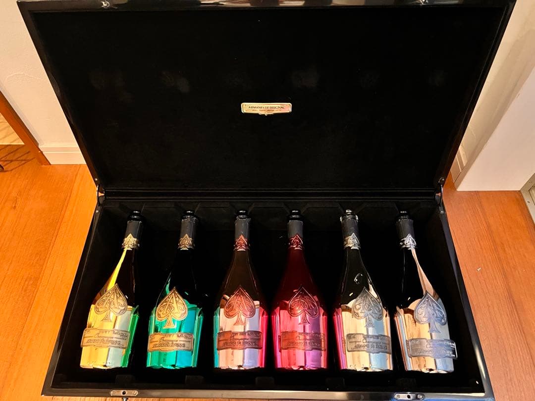 アルマンド空き瓶 アタッシュケース 袋付き