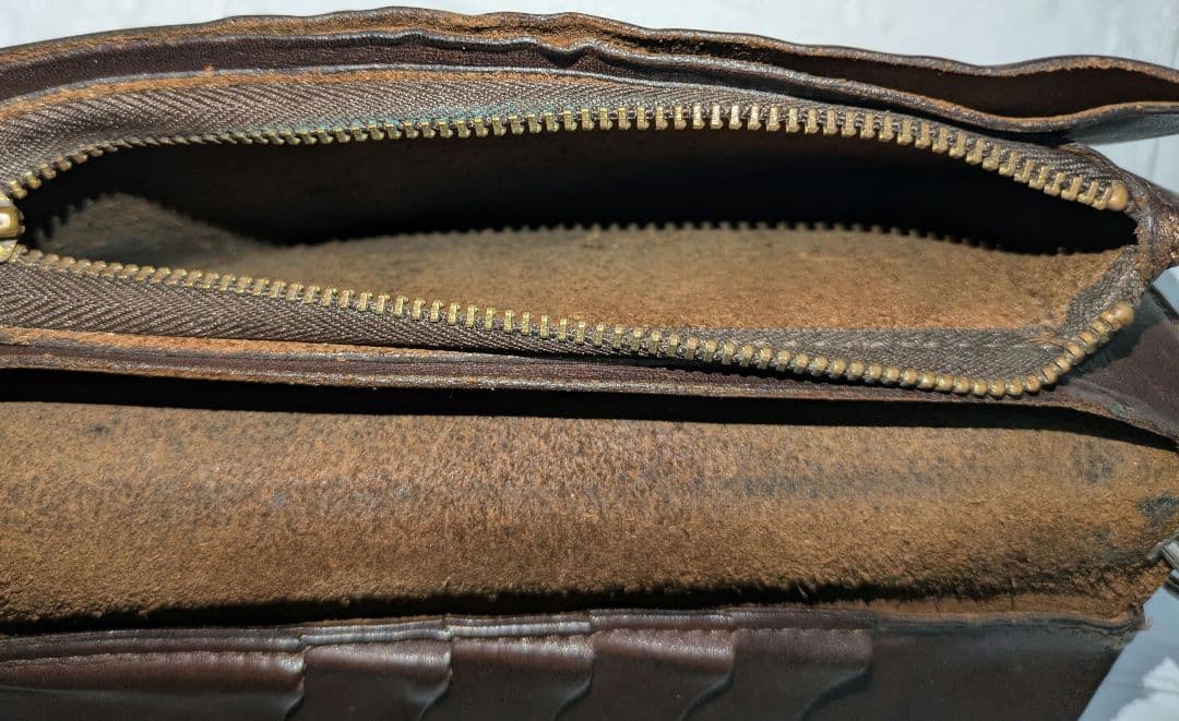 ハ*ツ様 HTC LONG WALLET財布スタッズスタカリスタンダードカリフォ