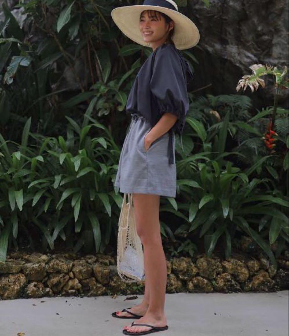 タグ付き 未試着。gypsohila ジプソフィア ブラウス (半袖)スミクロ