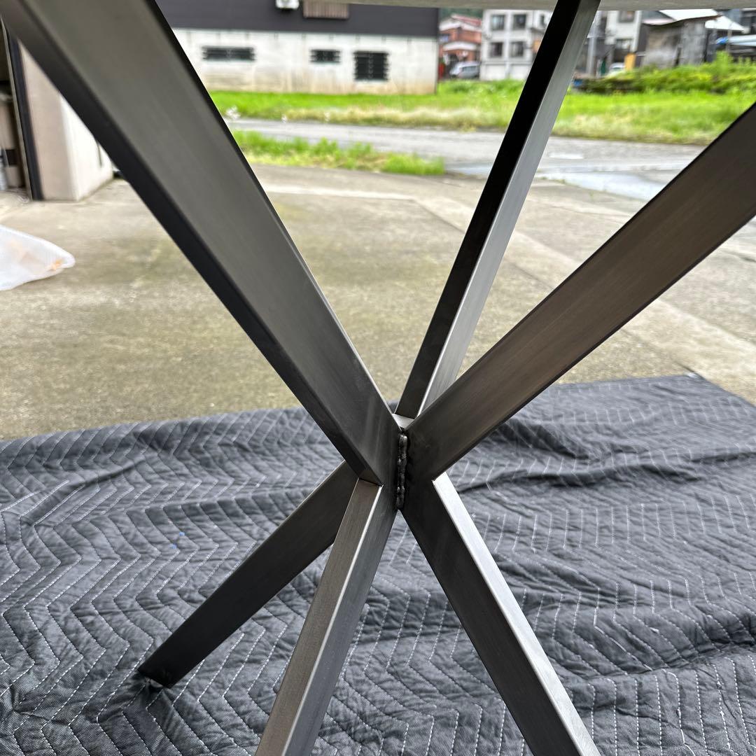 A*r様 コンクリカグ　モールテックス　ラウンドテーブル