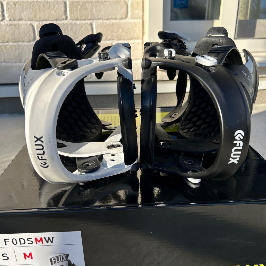 美品FLUX DSブラック/ホワイトMサイズ希少