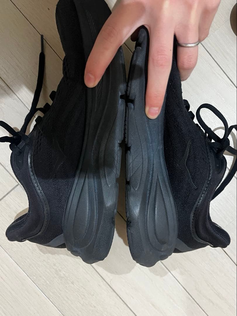 ホカオネオネ　HOKA BONDI9 ボンダイ9 スニーカー　厚底　24cm 黒