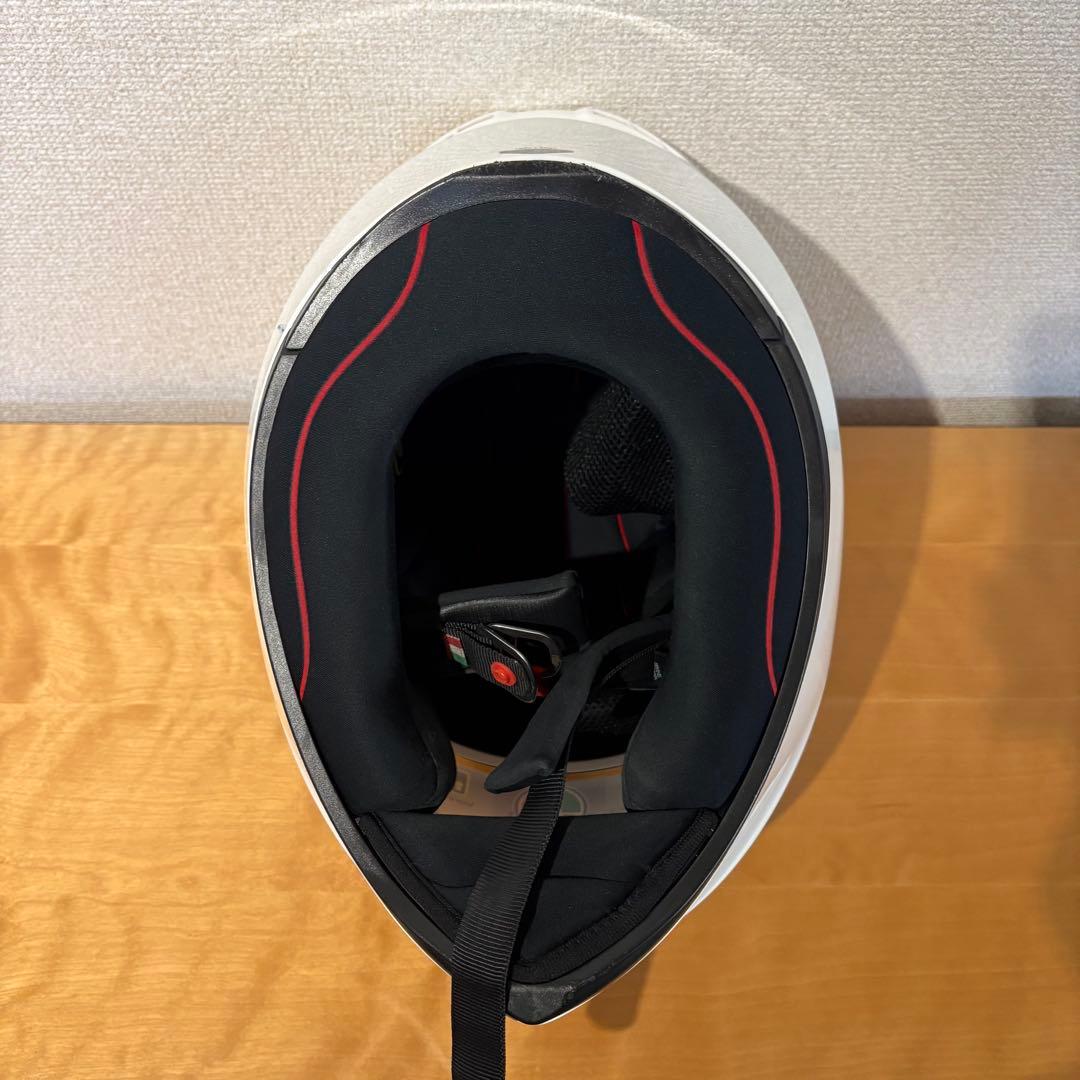 AGV K1 ホワイト　Mサイズ