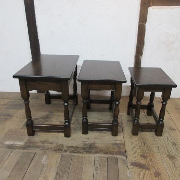 イギリス アンティーク 家具 ネストテーブル サイドテーブル 3台組 6792d