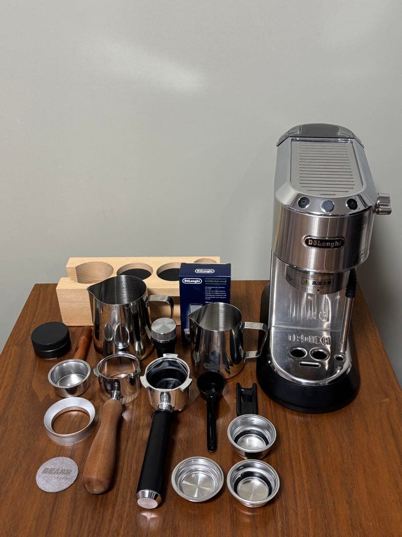 【値下げ可】デロンギ デディカ アルテ エスプレッソメーカー EC885J