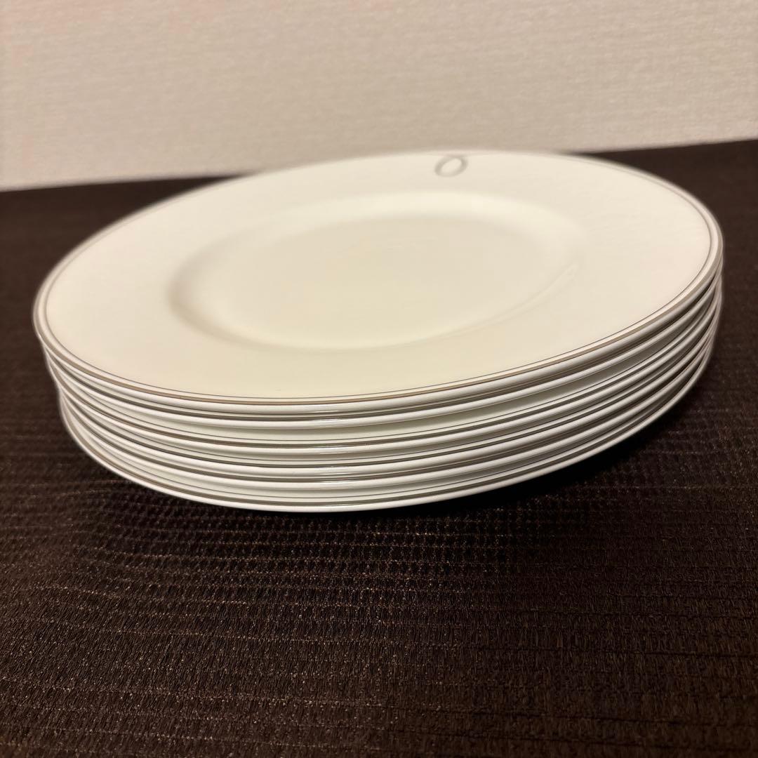 ウェッジウッド　バーバラバリー　エンプレス　ディナープレート　23cm