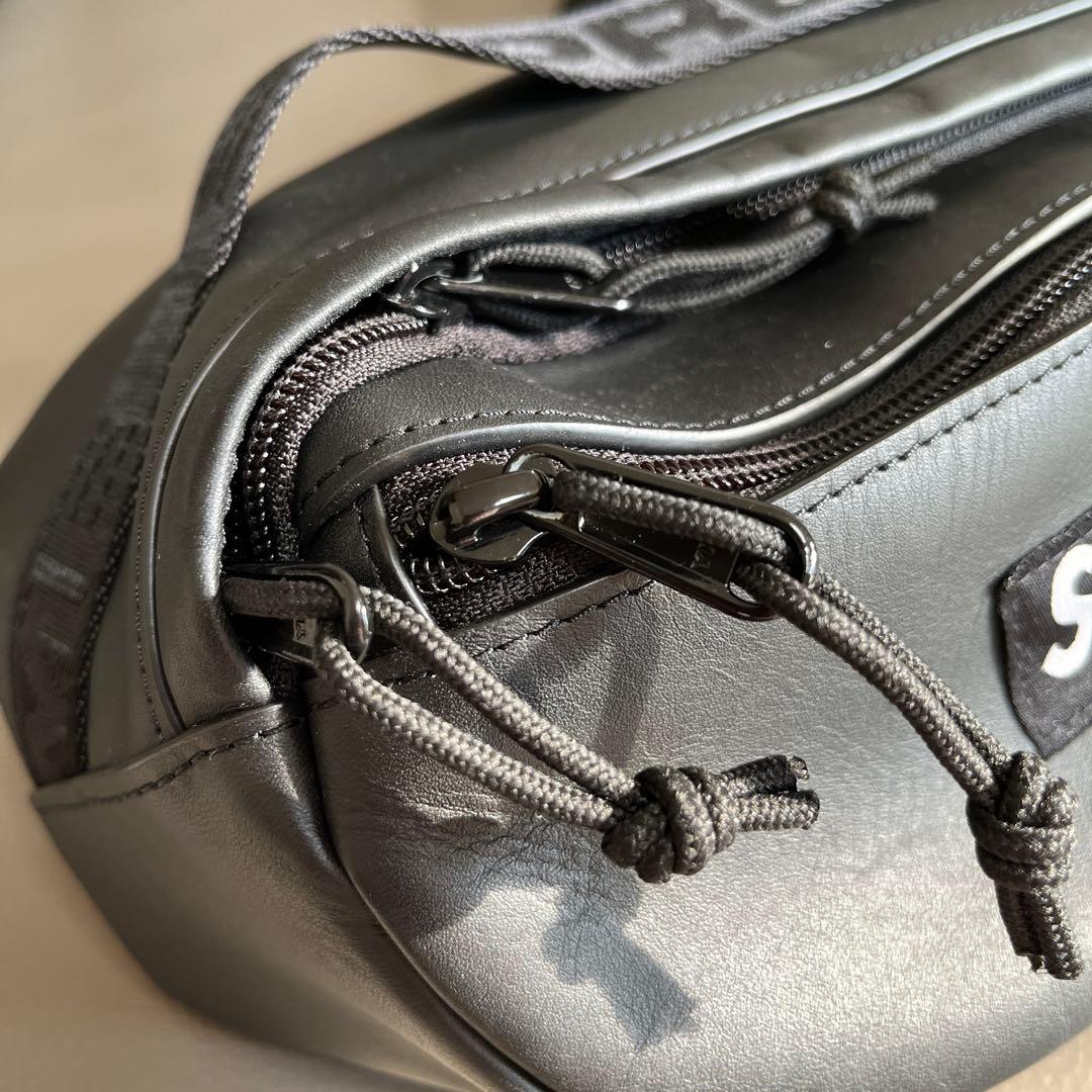 シュプリーム レザー　黒　ボディバッグ