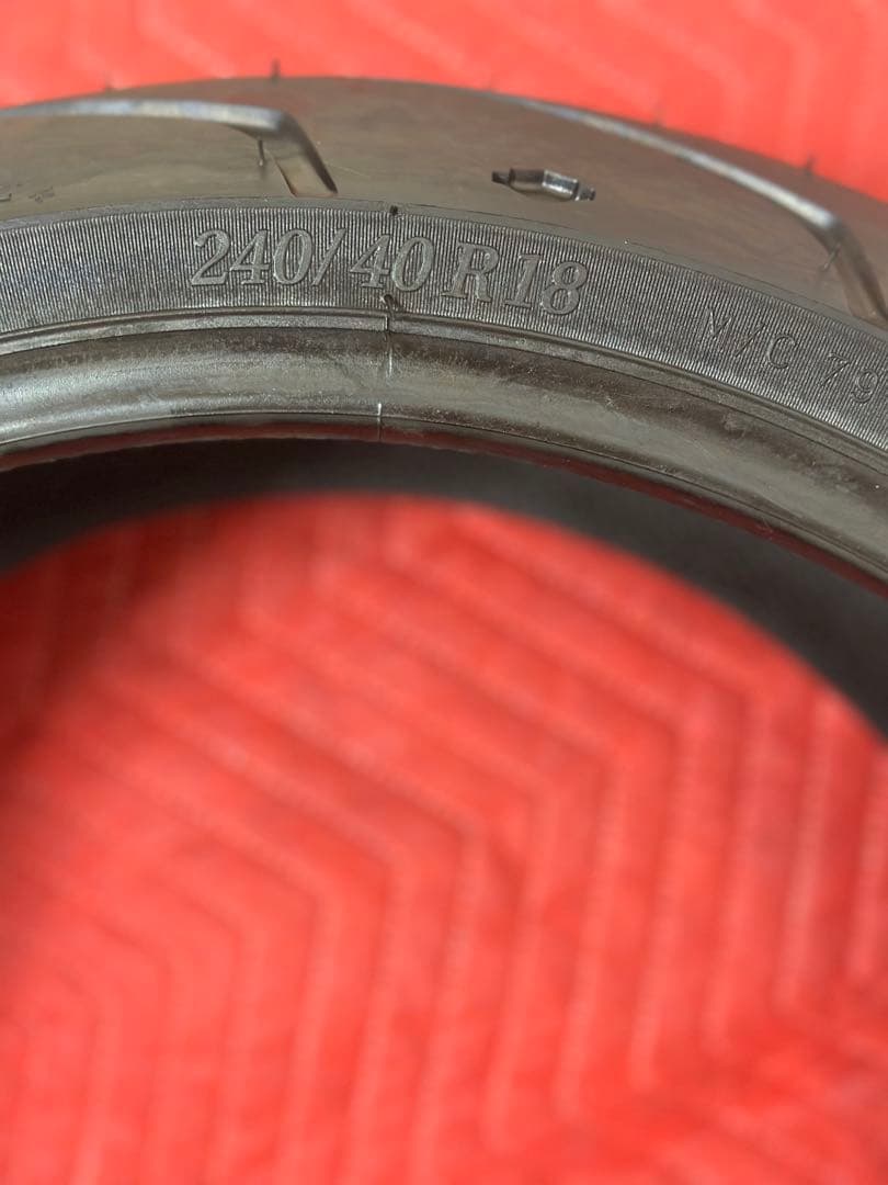 【T】　ブレイクアウト純正タイヤ