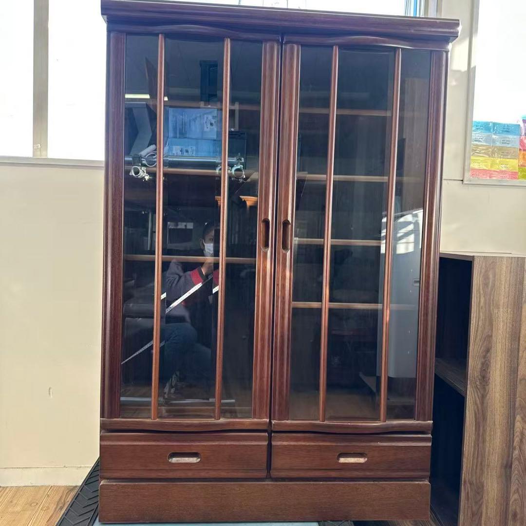 ダークブラウン 木製 キャビネット ガラス扉付き