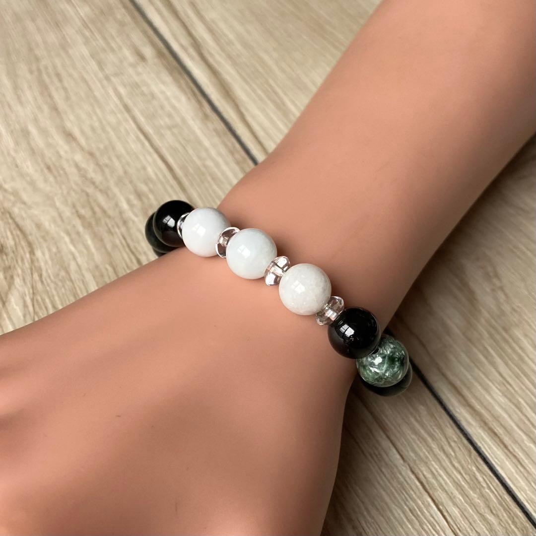 頑張りすぎる人への癒しパワーストーンブレスレット/セラフィナイト・モリオン・翡翠