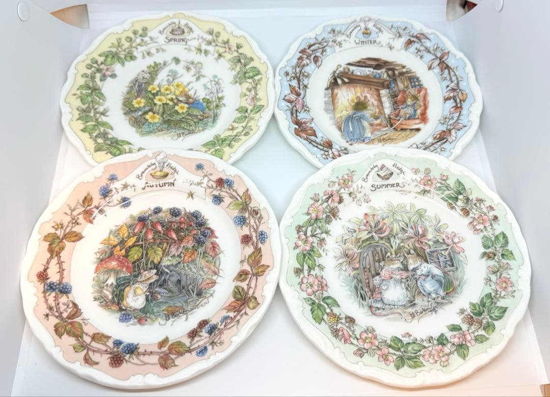 【美品•中皿】ロイヤルドルトン　ブランブリーヘッジ　春夏秋冬プレート中（4枚）