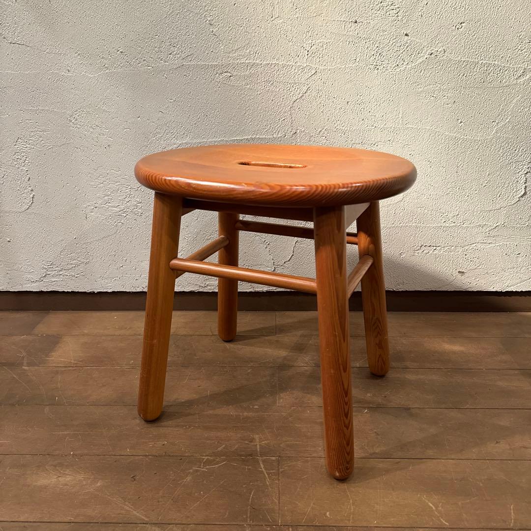 オーバルウッドスツール　北欧風デザイン