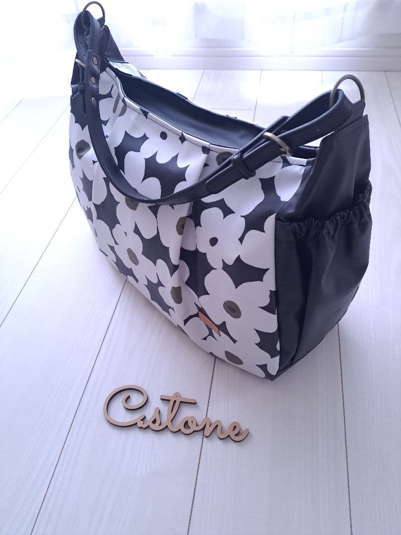 マザーズバッグサイズワンハンドルバッグ　大きい花柄