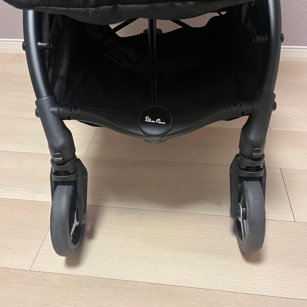 シルバークロス Jet ベビーカー 高級品 英国王国御用達　ブラック