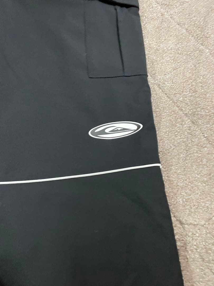 1回使用　クイックシルバー　スノーボードウェア　上下セット　サイズM ブラック