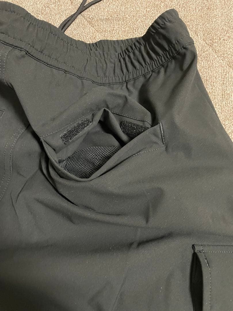 1回使用　クイックシルバー　スノーボードウェア　上下セット　サイズM ブラック