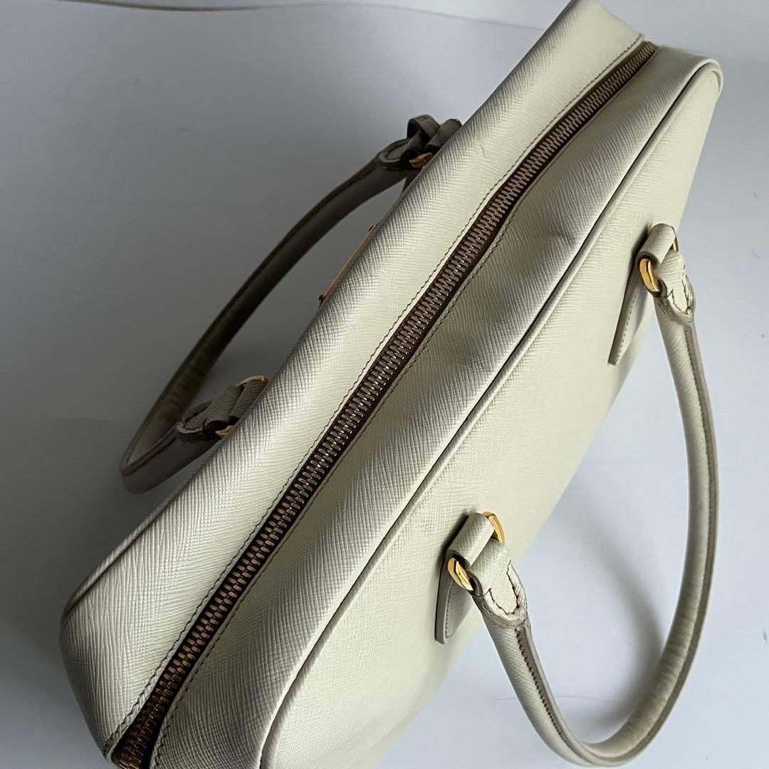✨極美品✨　PRADA ボストン　サフィアーノレザー　三角プレート　バッグ