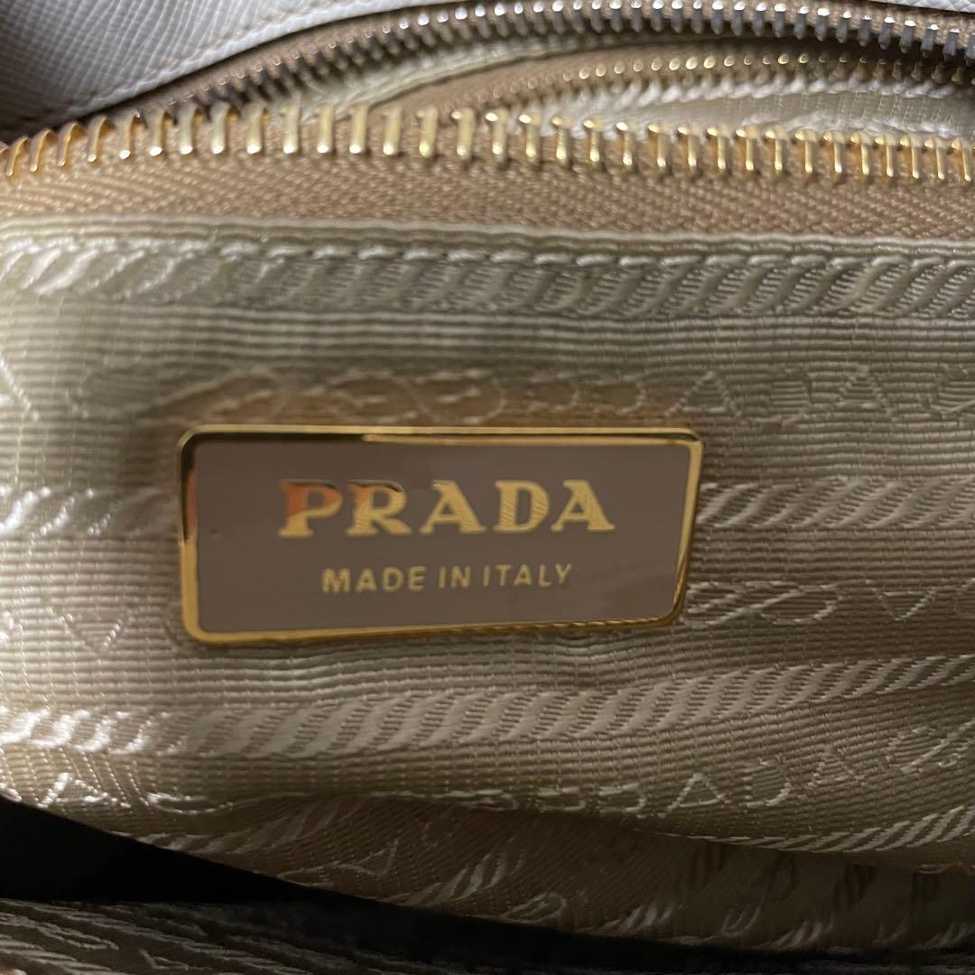 ✨極美品✨　PRADA ボストン　サフィアーノレザー　三角プレート　バッグ