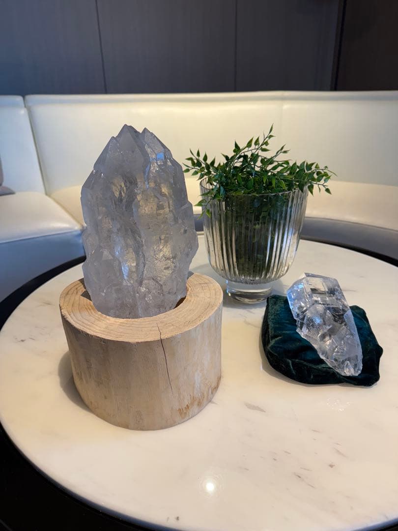 4.2kg特大水晶・虹入・オーラフレーム・ヒマラヤ スカルドゥ産カテドラル水晶